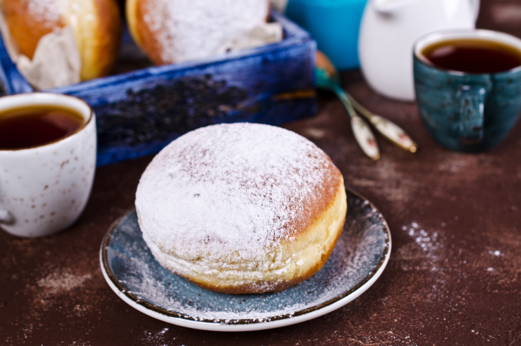 Pączki z dżemem różanym